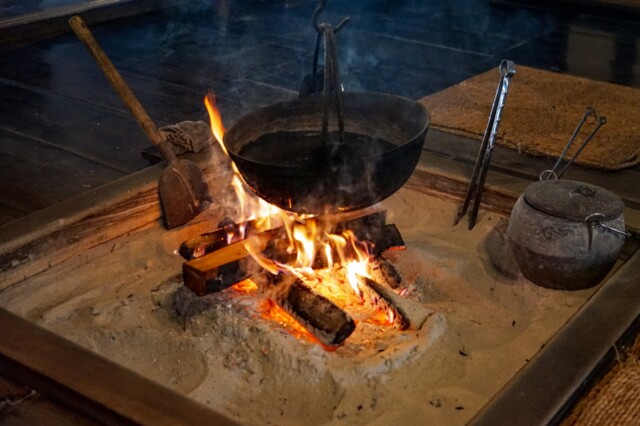 冬十二月 囲炉裏